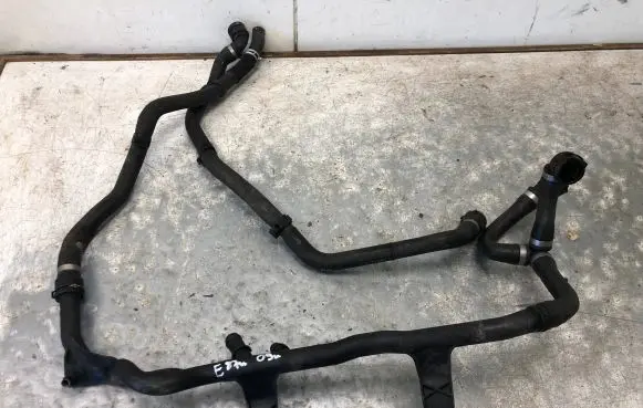BMW 1 E81 E87 Engine coolant pipe/hose 7548234