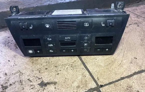 Audi A6 S6 C5 4B Climate control unit 4B0820043AD