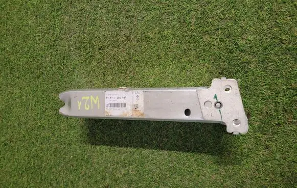 BMW 1 F20 F21 Front bumper shock/impact absorber 7266191