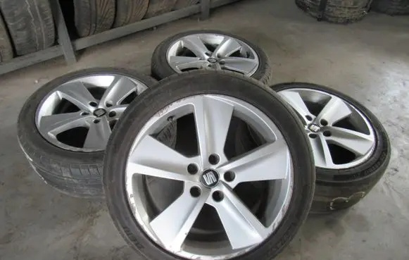 Seat Leon (5F) R17 alloy rim 5F0601025B