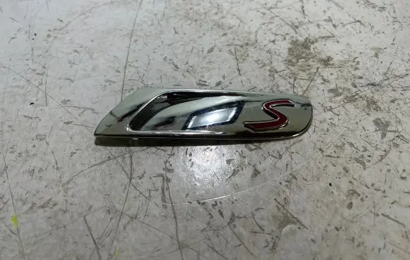Mini One - Cooper F56 F55 Manufacturers badge/model letters 02237250