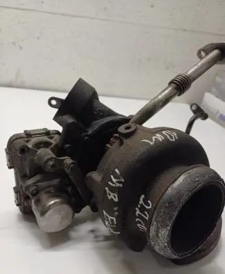 Mercedes-Benz E A207 Turbo A65110902780 A2C53302706