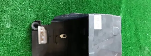 Battery box tray