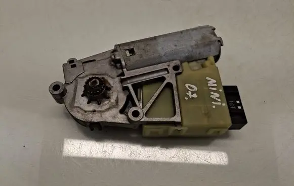 Mini One - Cooper Coupe R56 Sunroof motor/actuator 3428921 8736719 06943428921