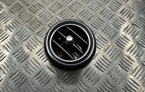 Mercedes-Benz GLC X253 C253 Dashboard side air vent grill/cover trim A2058303804