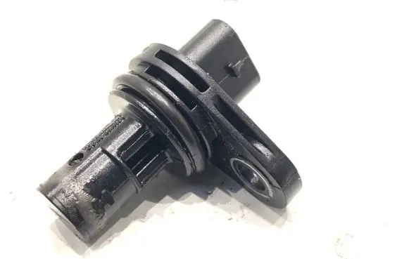 BMW 5 G30 G31 G38 Camshaft position sensor 8697982