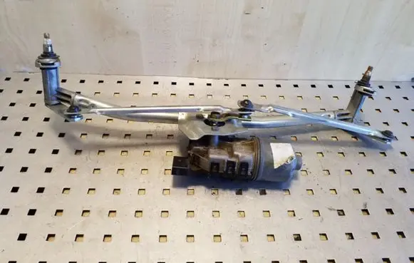 Audi A3 S3 8L Front wiper linkage and motor 0390241531 1J1955113C