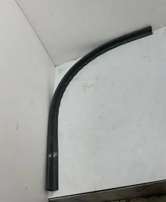 Porsche Macan (95B) Engine compartment rubber 95B823737