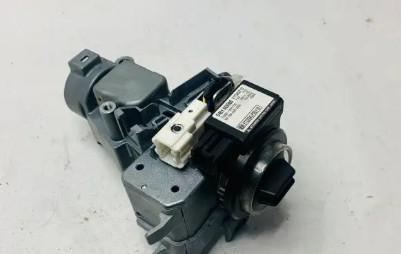 Mazda CX-7 Ignition lock D46166938B X1T26271D