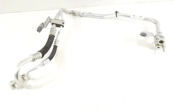 Jeep Grand Cherokee WL Air conditioning (A/C) pipe/hose 68381205AD