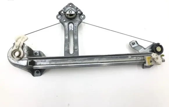 Rear door manual window regulator