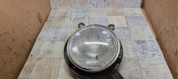 Nissan Patrol 4W60 Headlight/headlamp 02082R20