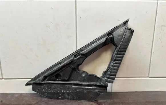 Mercedes-Benz E AMG W212 Front door wing mirror part A2128110198