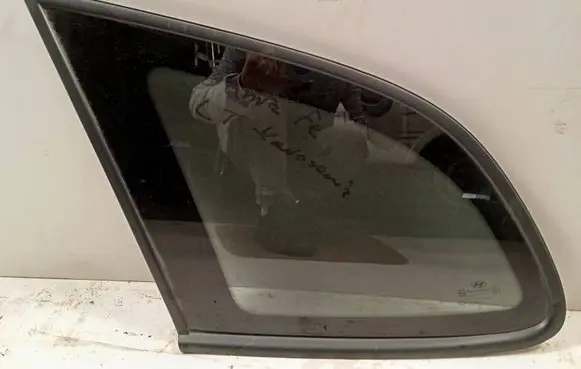 Hyundai Santa Fe Rear vent window glass 4133LGPH5RQZ