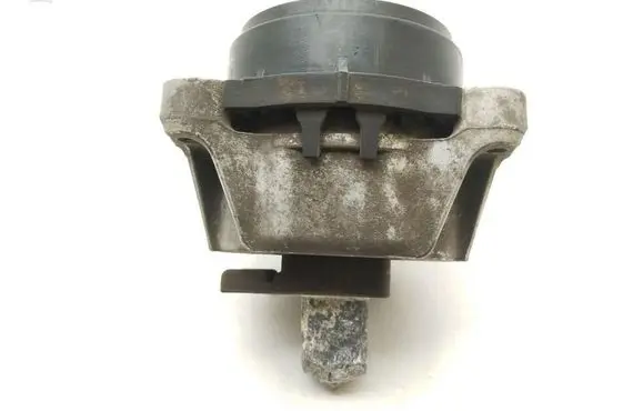 BMW 7 G11 G12 Engine mount bracket 6860458