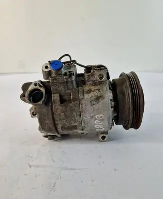 Volkswagen PASSAT B5 Air conditioning (A/C) compressor (pump) 8D0260808