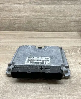 Opel Astra G Engine control unit/module 90562575 0281001675