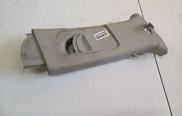 Skoda Octavia Mk2 (1Z) (D) pillar trim (bottom) 1Z0867294B