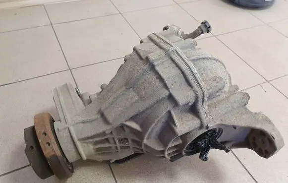 Jeep Grand Cherokee Rear differential