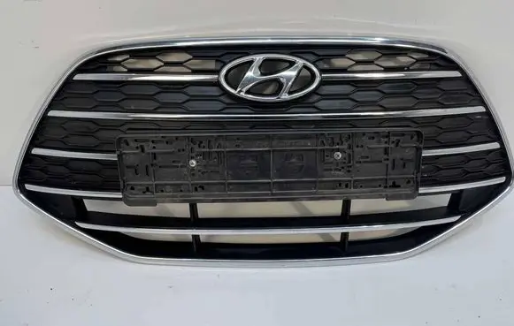 Hyundai ix20 Front bumper upper radiator grill 863511K510