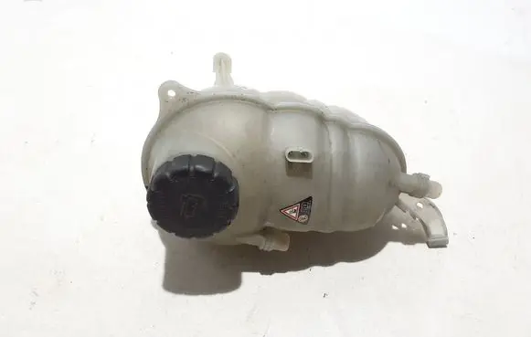 Mercedes-Benz GLE W167 Coolant expansion tank/reservoir A1675009900