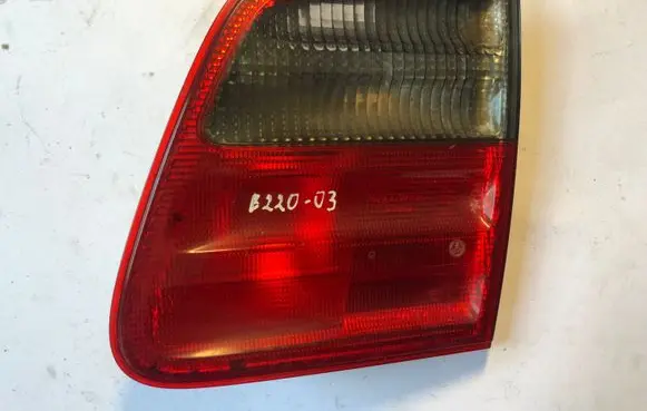 Mercedes-Benz E W210 Tailgate rear/tail lights A2108207464 324522 324628R