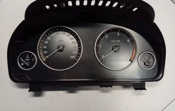 BMW 5 F10 F11 Speedometer (instrument cluster) 9249344 62109249344 62109358981