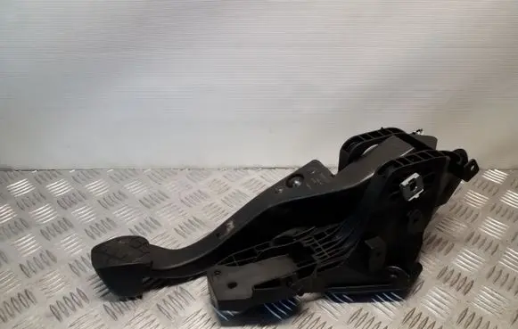 Skoda Octavia Mk3 (5E) Brake pedal 5Q2721058BN