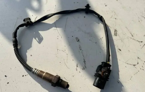 Ford Mondeo MK IV Lambda probe sensor AV619D375BA 9670608880 0281002184