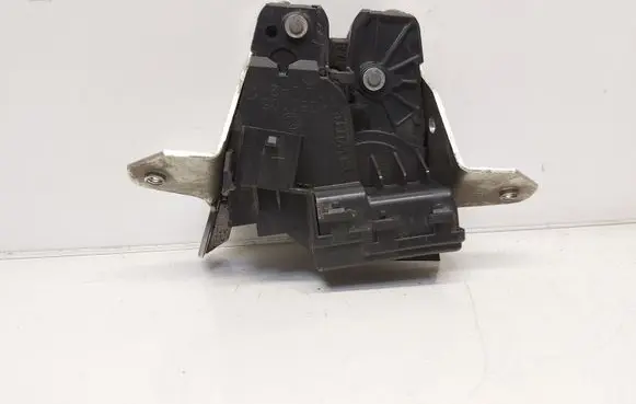 Loading door lock