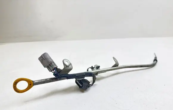 Toyota Verso Oil level dip stick 