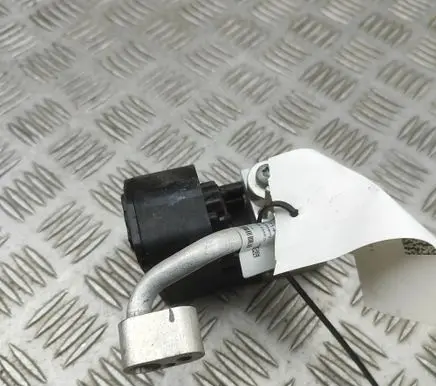 Porsche Panamera (971) Air conditioning (A/C) expansion valve 4M0816682E