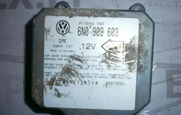Volkswagen Polo III 6N 6N2 6NF Airbag control unit/module 6n0909603 5WK4137