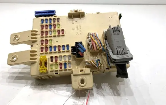 KIA Sportage Fuse box set 919503W033