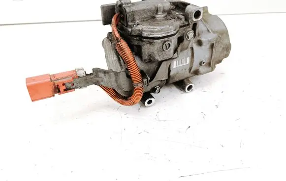 Toyota Prius+ (ZVW40) Air conditioning (A/C) compressor (pump) 0422000620 042200-0620 ES27