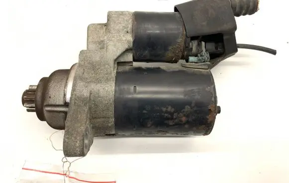 Audi A3 S3 8P Starter motor 0001120406