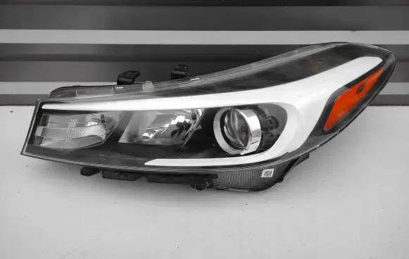 KIA Forte Headlight/headlamp