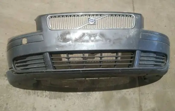 Volvo V50 Front bumper pilkas