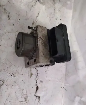 Renault Captur ABS Pump 476605492R