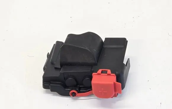 BMW 5 G30 G31 G38 Other engine bay part 8793045