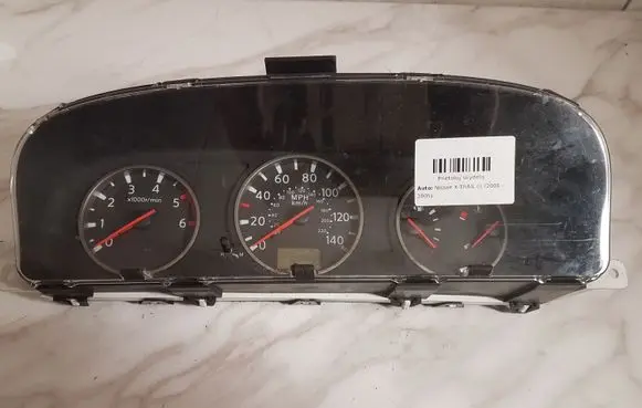 Nissan X-Trail T30 Speedometer (instrument cluster) EQ320