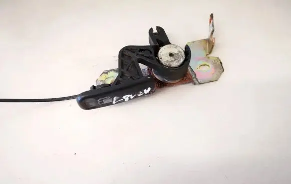 Ford Mondeo Mk III Fuel tank opening switch 