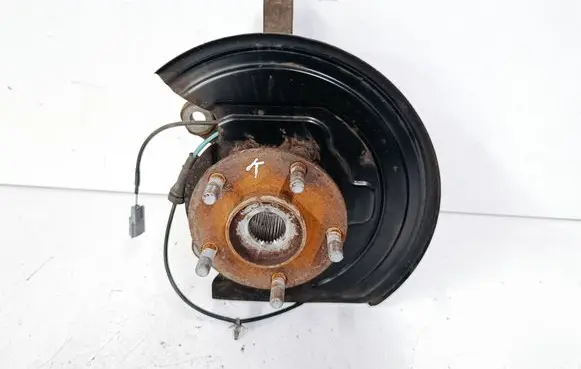 Nissan Juke I F15 Front wheel hub