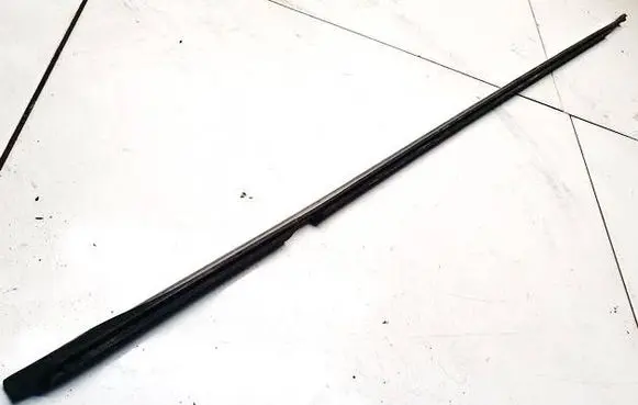 Citroen C5 Front door glass trim molding 