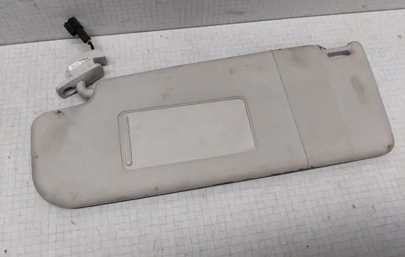 Volkswagen PASSAT B5.5 Sun visor 3B0857551R