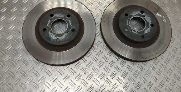 Toyota Prius+ (ZVW40) Front brake disc