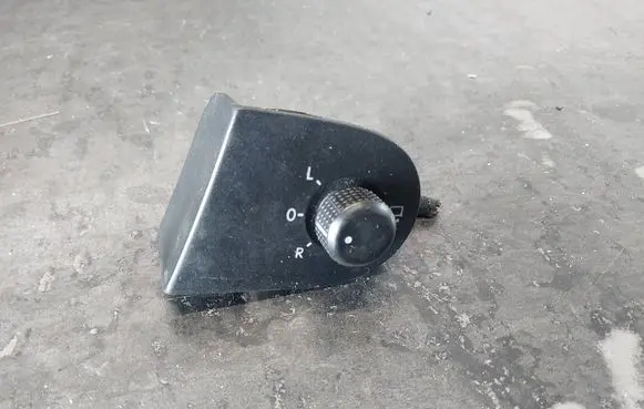 Volkswagen Sharan Wing mirror switch 7M3959565B YM2114B003JAW