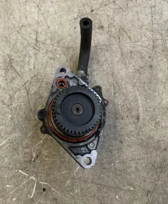 Ford Ranger Vacuum pump WL5118G00A