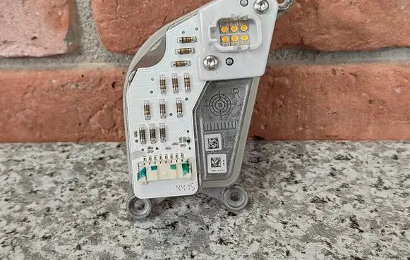 Headlight ballast module Xenon
