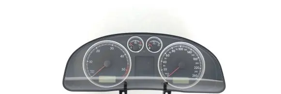 Volkswagen PASSAT B5.5 Speedometer (instrument cluster) 3B0920826A 140501050658 VWZ7Z0A3730897